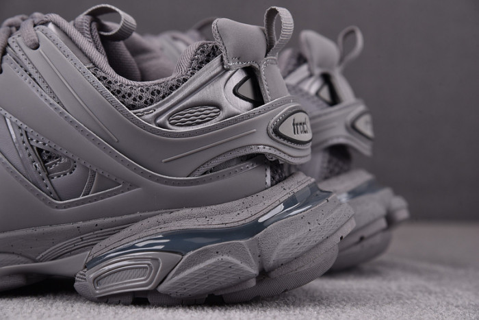 Ba*len*cia*ga track 542023 w3sr2 2315