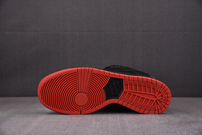 Nike Dunk Low SB Black Pigeon 883232-008