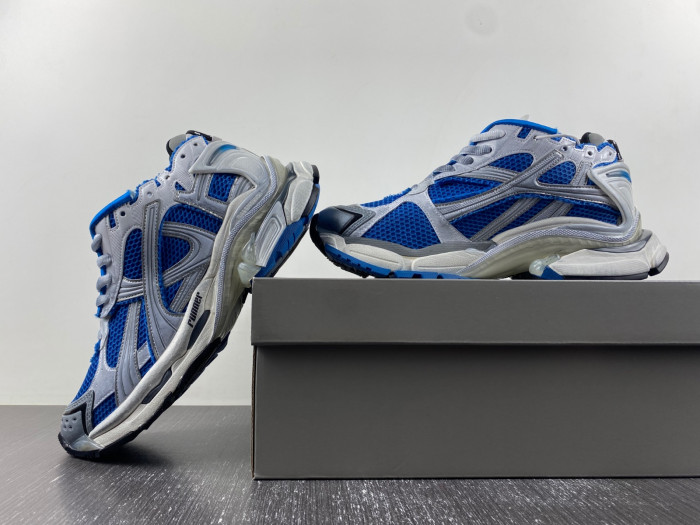 Ba*len*cia*ga -runner