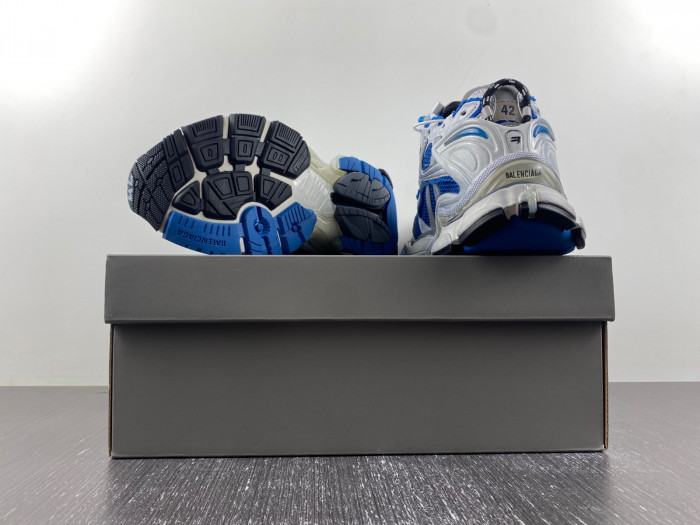 Ba*len*cia*ga -runner