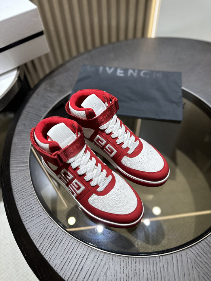 GIVENCHY SNEAKER