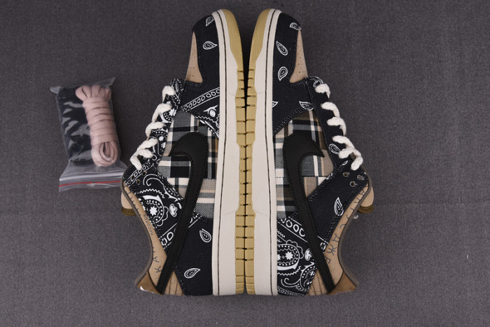 Nike SB Dunk Low Travis Scott CT5053-001