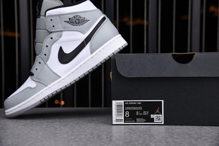 AIR Jordan 1 Mid Light Smoke Grey - 554724-092