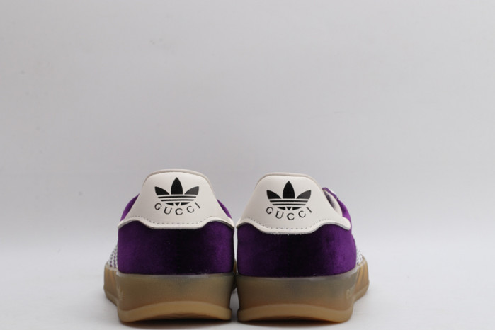 G*u*i sneaker