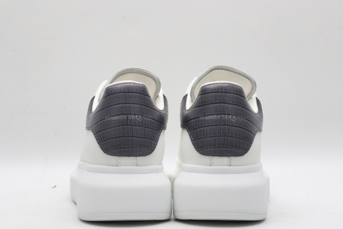 ALEXANDER MCQUEEN OVERSIZED