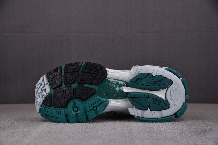 Ba*len*cia*ga -runner