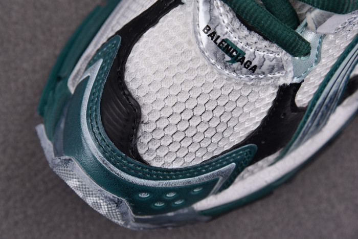 Ba*len*cia*ga -runner