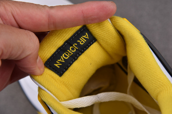 Air Jordan 4 WMNS "Vivid Sulfur" AQ9129-101