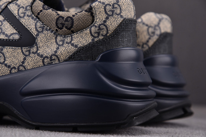 G*u*i sneaker