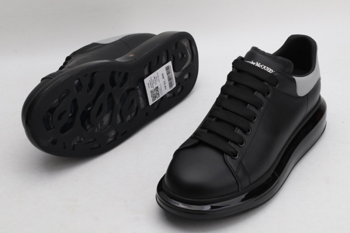 ALEXANDER MCQUEEN OVERSIZED