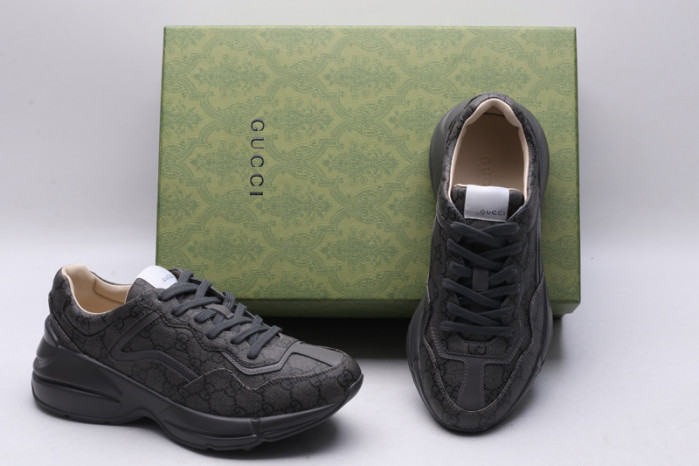 G*u*i sneaker