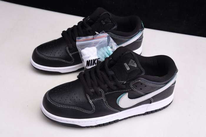 nike sb dunk low pro og qs "black Di*m*nd" - bv1310 001