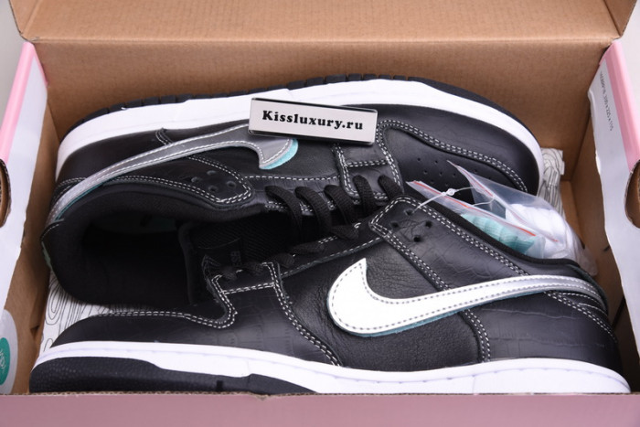 nike sb dunk low pro og qs "black Di*m*nd" - bv1310 001