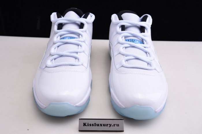 AIR JORDAN 11 LOW "LEGEND BLUE" AV2187-117