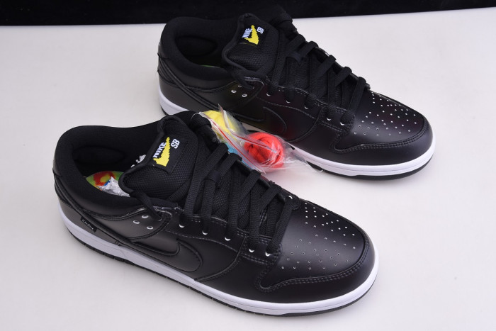 Nike SB Dunk Low "Civilist" - CZ5123 001