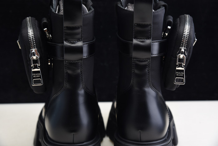 Pra*a 2020ss boots