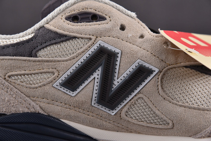 New Balance  M990AD3