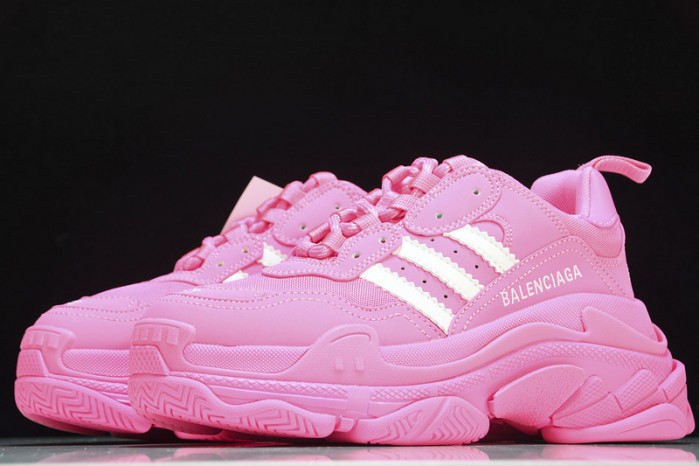 BLCG SNEAKER TRIPLE.S.