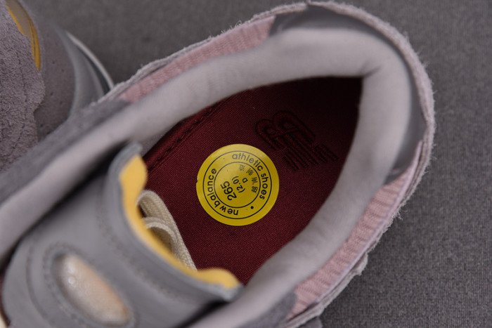 New Balance M2002RDY