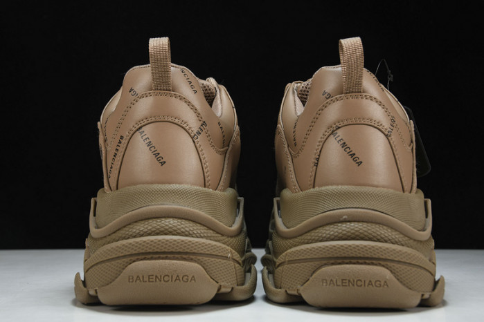 BLCG SNEAKER TRIPLE.S.