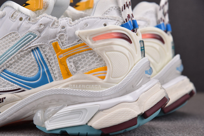 Ba*len*cia*ga -runner