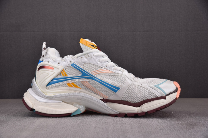 Ba*len*cia*ga -runner