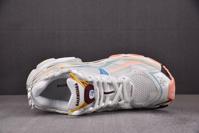 Ba*len*cia*ga -runner