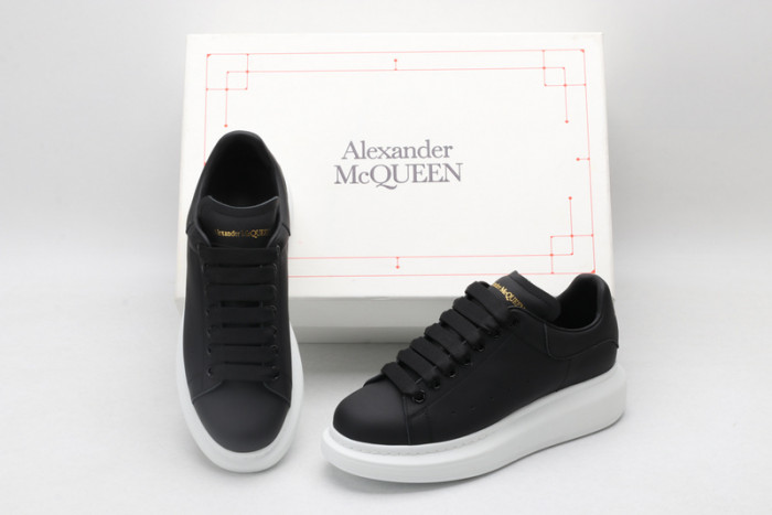 ALEXANDER MCQUEEN OVERSIZED