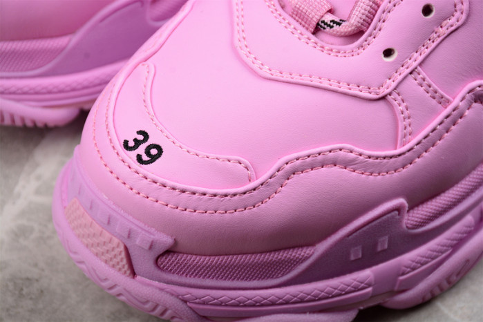 BLCG SNEAKER TRIPLE.S.