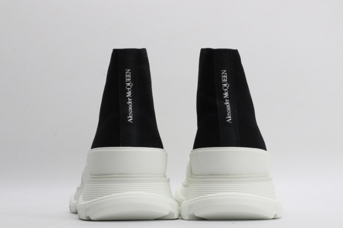 ALEXANDER MCQUEEN OVERSIZED