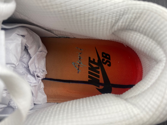 Nike Dunk Low FD2562-400