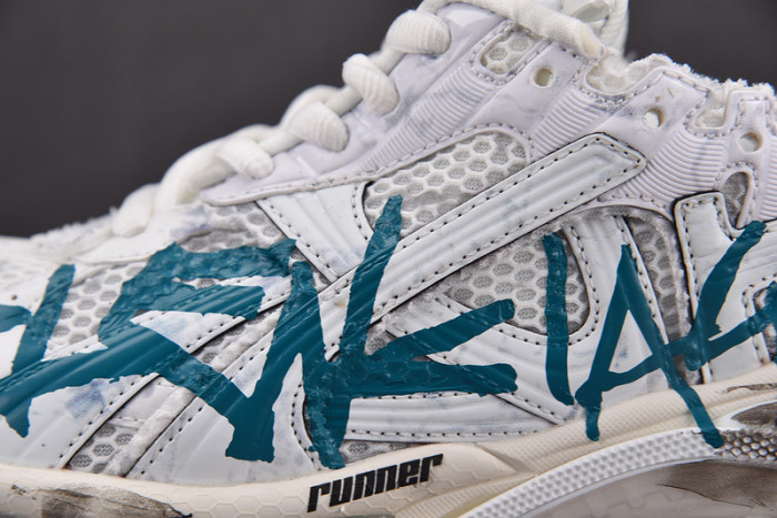 Ba*len*cia*ga -runner