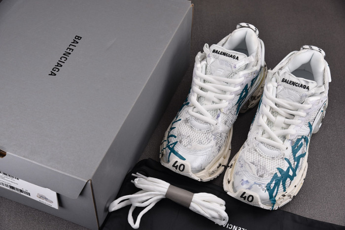 Ba*len*cia*ga -runner