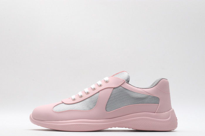 Pra*a sneaker