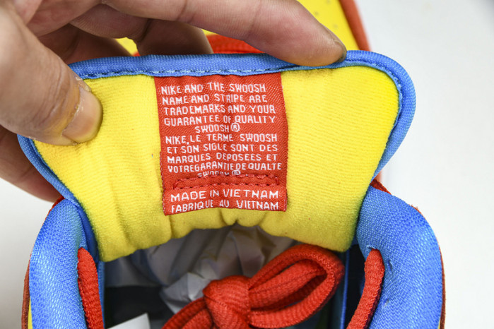 Nike SB Dunk Low Pro Bart Simpson - BQ6817-602