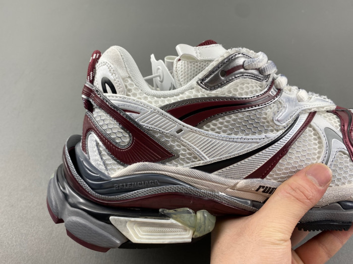 Ba*len*cia*ga -runner