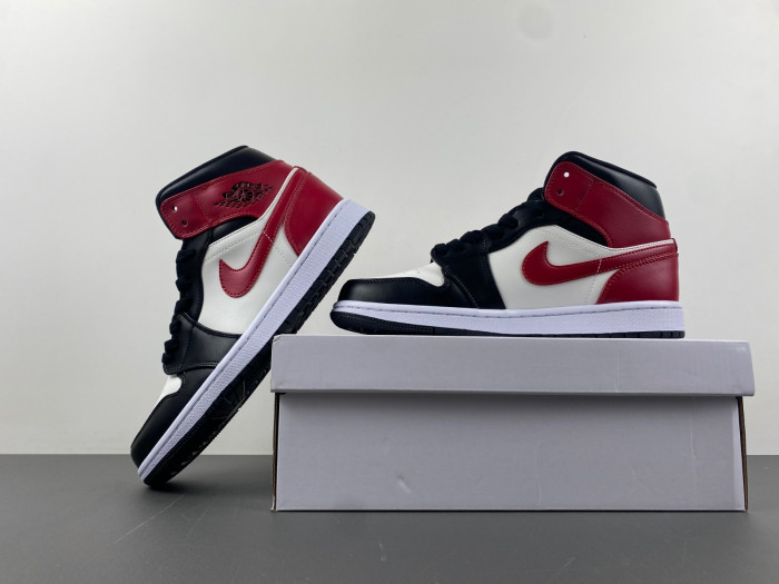 AIR JORDAN 1 MID WOMENS BLACK TOE BQ6472-160