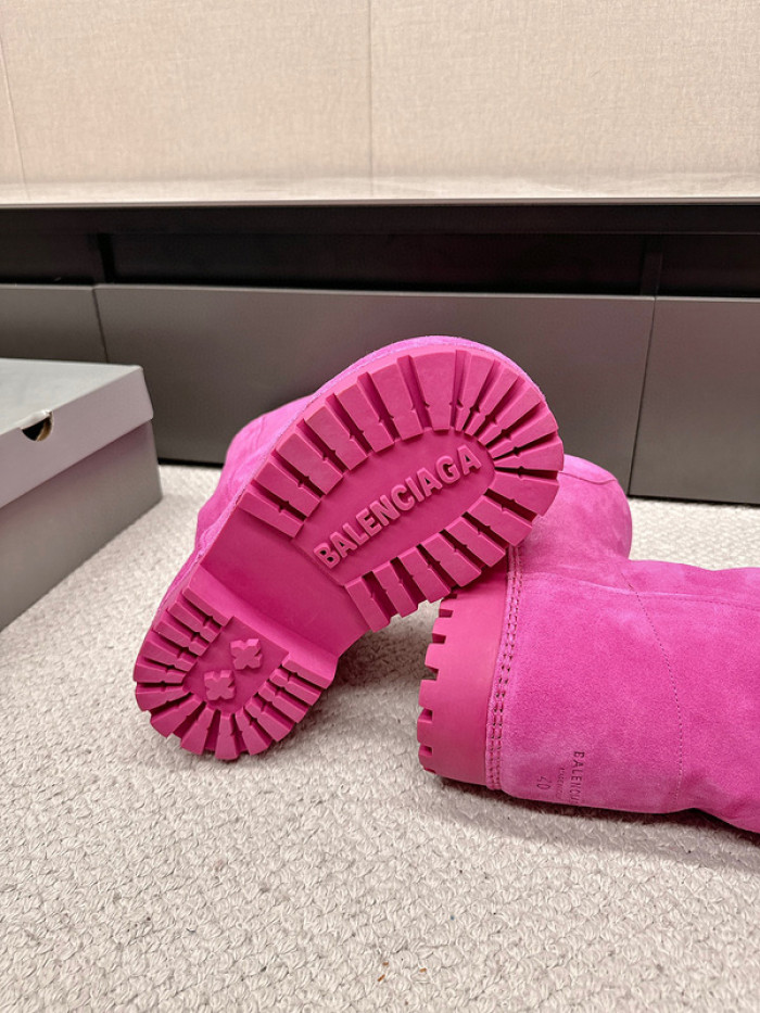 Ba*len*cia*ga alaska high boots