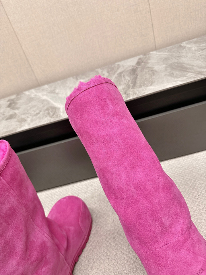 Ba*len*cia*ga alaska high boots