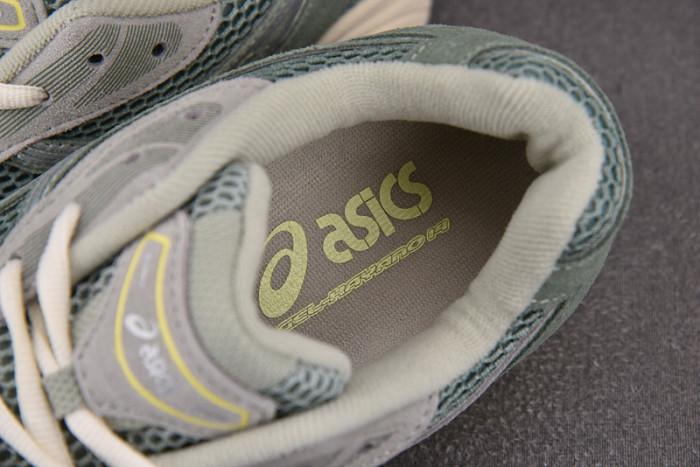 As*ic*s gel kayano 14 