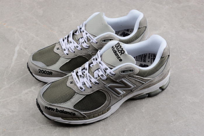 New Balance ML2002RV