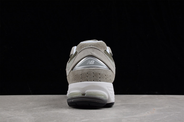 New Balance ML2002RV