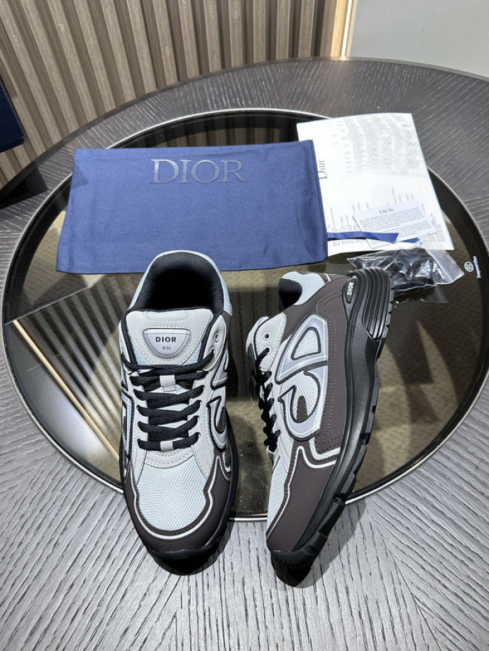 DIO B30 LowTop Sneaker
