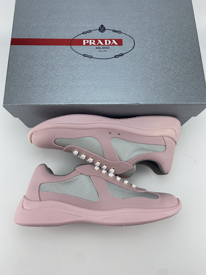 Pra*a sneaker