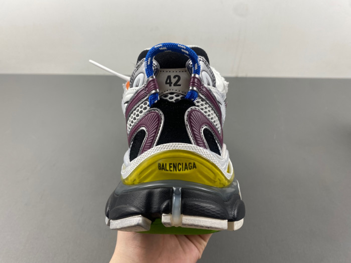 Ba*len*cia*ga -runner