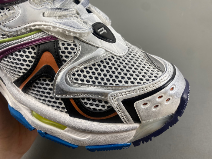 Ba*len*cia*ga -runner