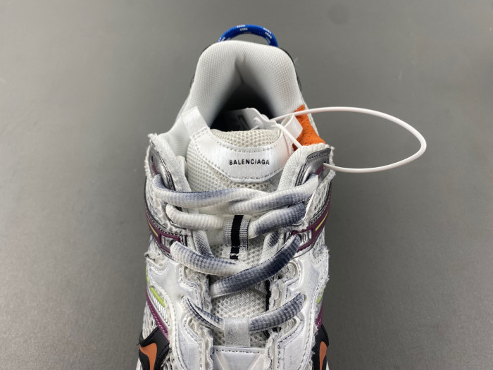 Ba*len*cia*ga -runner