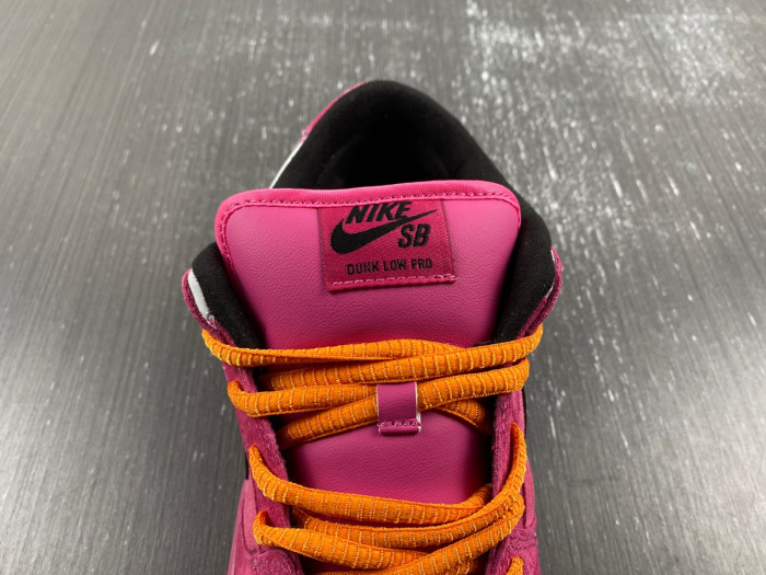 Powerpuff Girls x Nike SB Dunk Low “Buttercup” FZ8319-600