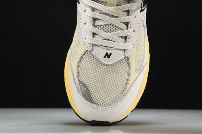 New Balance ML2002RT