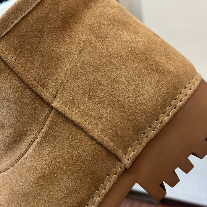 Ba*len*cia*ga brown alaska fur bootie